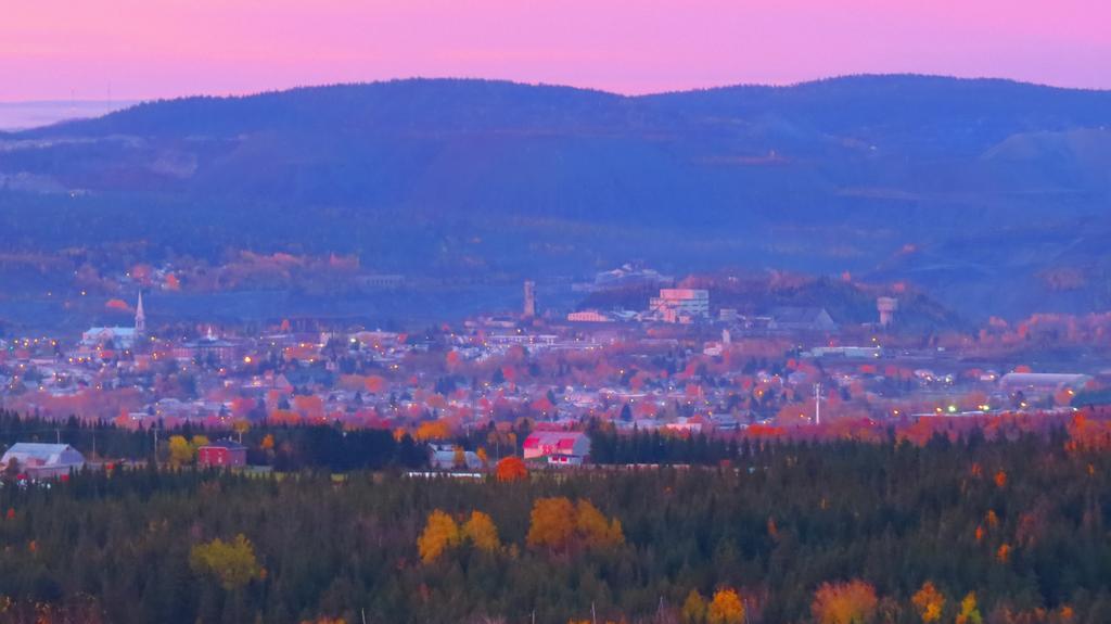 Le Gite Ambrelane Thetford Mines Εξωτερικό φωτογραφία